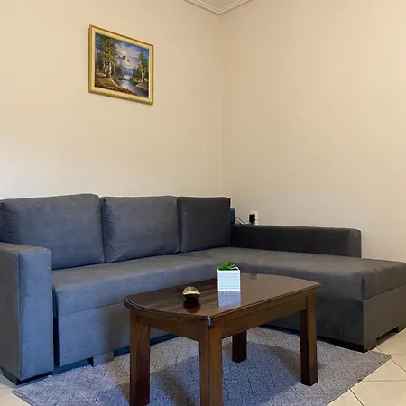 αρτέμιδα Apartment Karpenisi